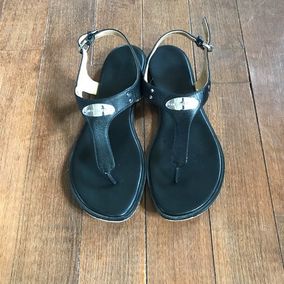 Logo Plate Leather Sandal - Picture 2 of 3